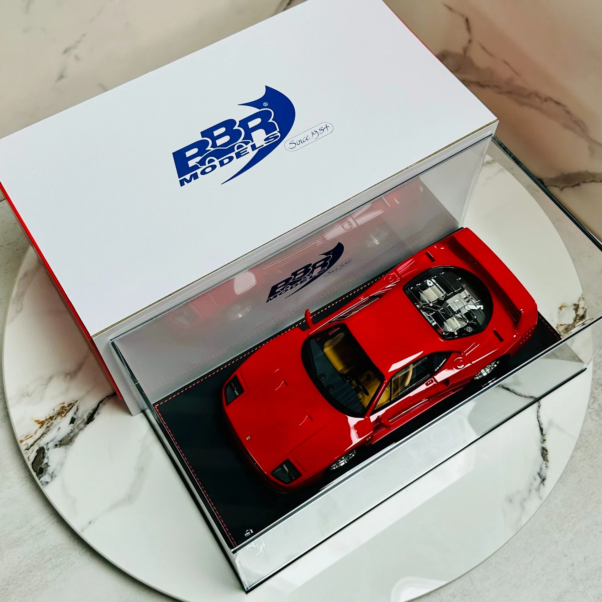 BBR 1:18 F40 الأحمر محاكاة طبعة محدودة الراتنج المعادن ثابت سيارة لعبة مجسمة هدية