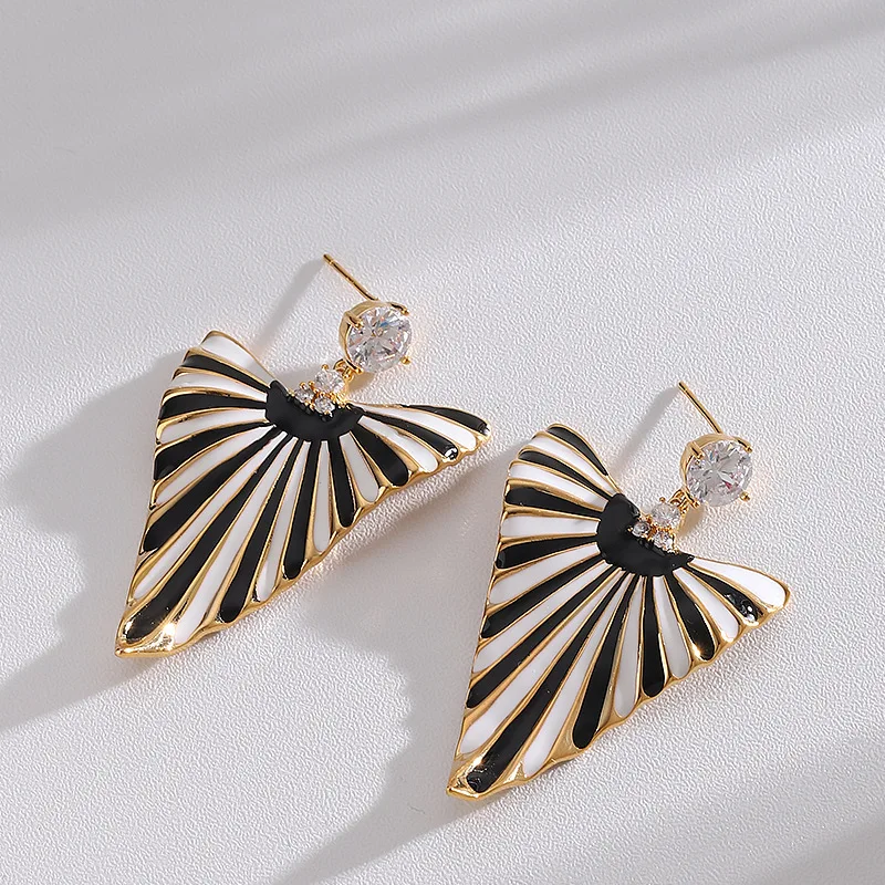 Chic Light Luxury Enamel Geometric Drop Earrings Oversized Black White Stripe Triangle Design Women Fashion Holiday Present