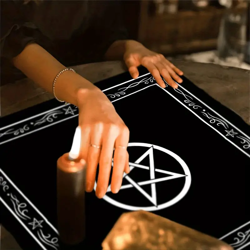 VIKAMA Simple Circle Pentagram Tarot Tablecloth, Ceremony Altar Mat for Card Divination