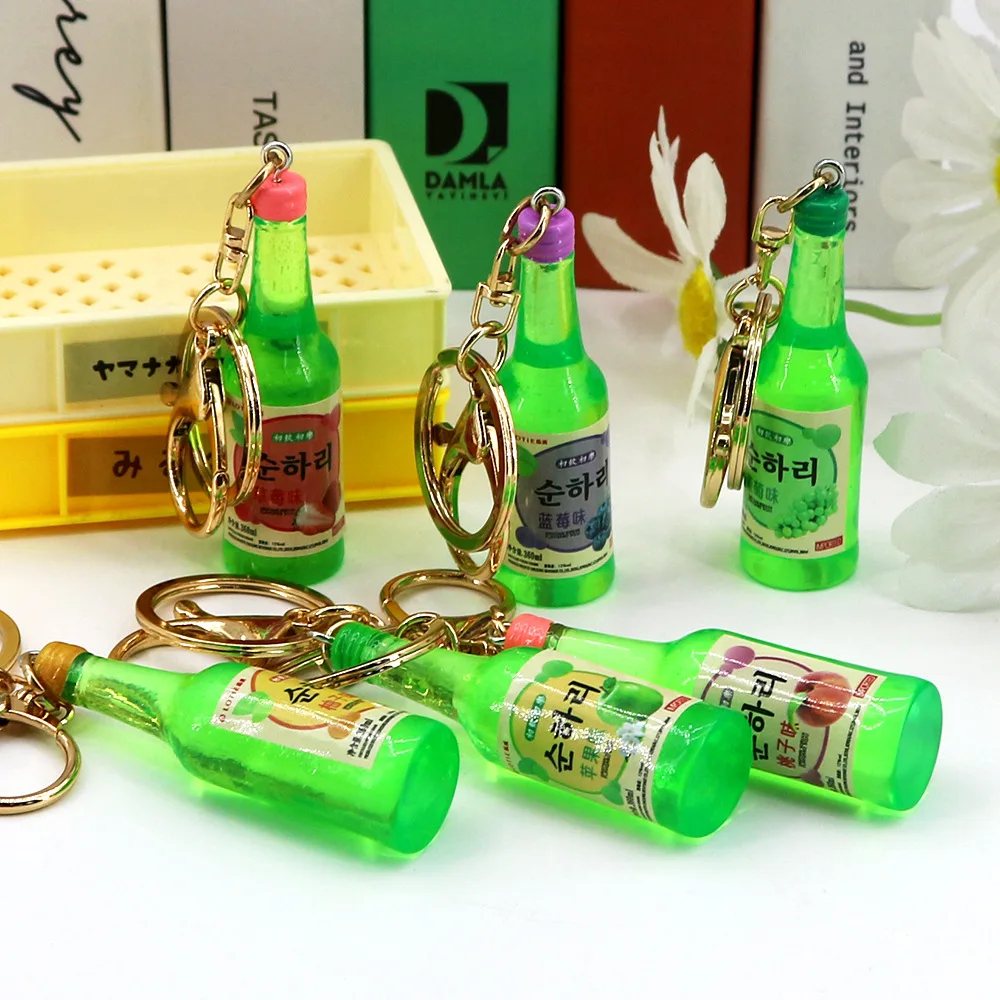 LLavero de botella de bebida de moda coreana, simulación afrutada de resina, baratija de vino y cerveza, llavero para mujer, joyería, regalo de viaje, recuerdo