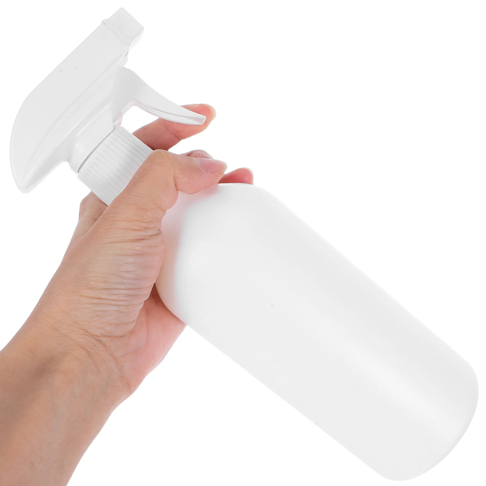 

4Pcs Refillable Spray Bottles Plastic White 500ml Fine Mist Sprayer for Skin Care Cleaning Gardening Empty Plastic Spray Bottle