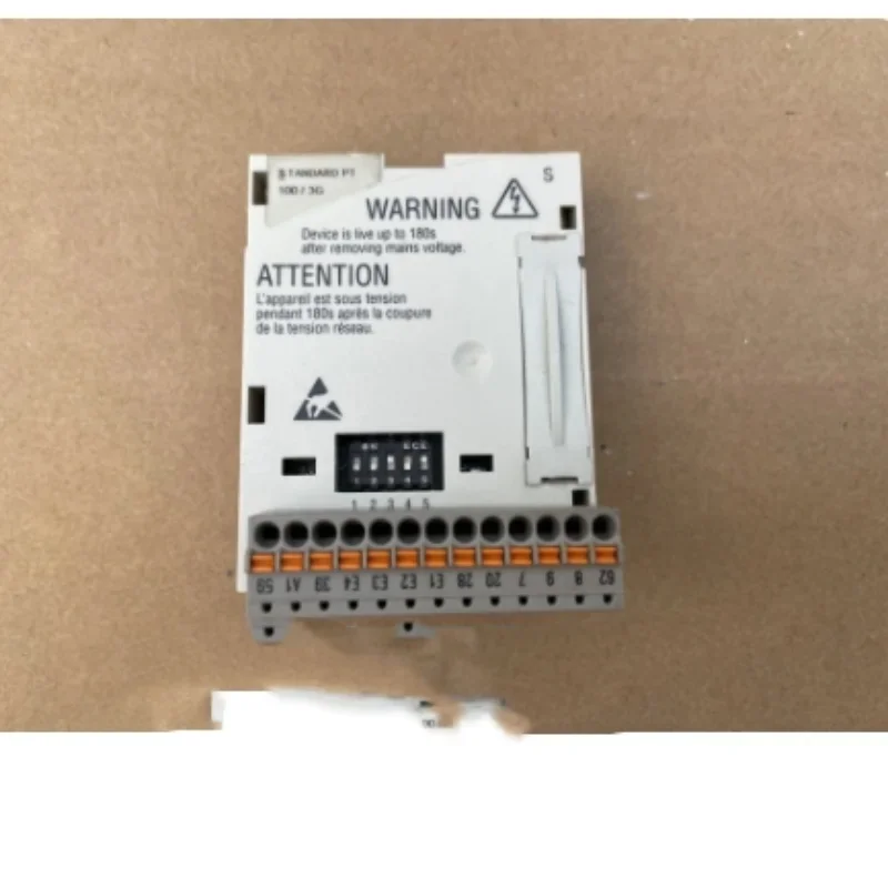 8200 series inverter bus IO communication module E82ZAFSC001