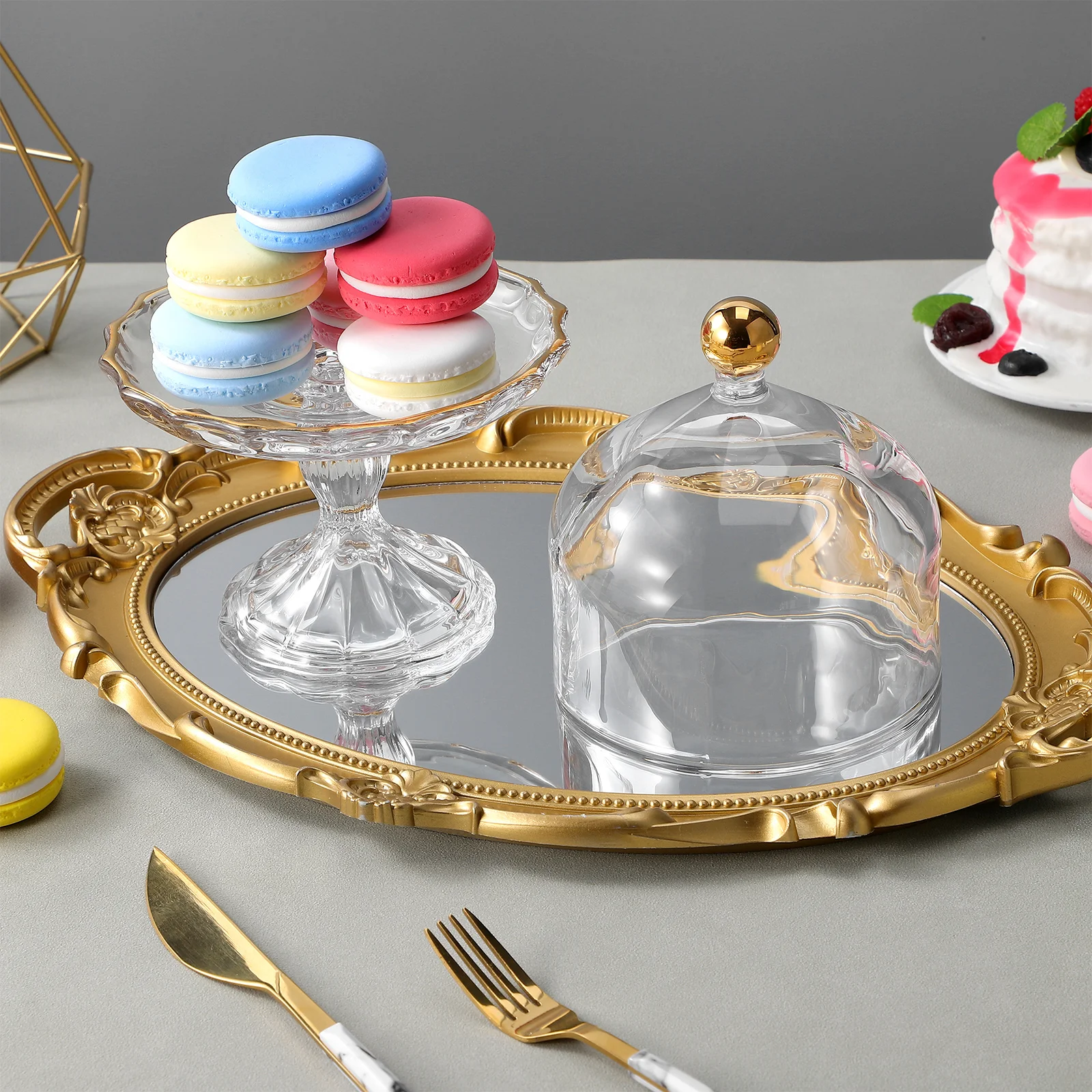 

1Pcs Glass Candy Tray Gold Rim European Style Cake Plate Covered Dish for Birthday Banquet Picnic Pool Party Glass Cake Tray