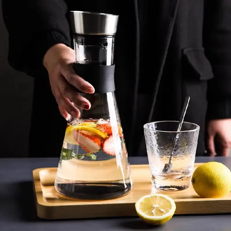 Modern Minimalist Glass Water Carafes with Silicone Heat-Resistant Sleeve high temperature resistance Water Carafes Home Kitchen