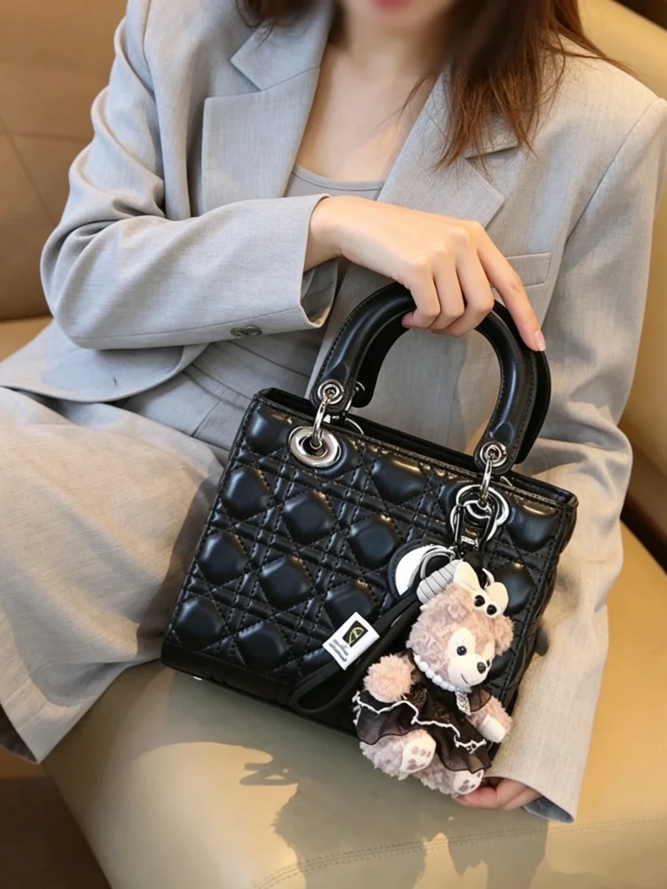 CLAREGQI Women Acrylic Handle  - Mini Purse Chain recension och pris