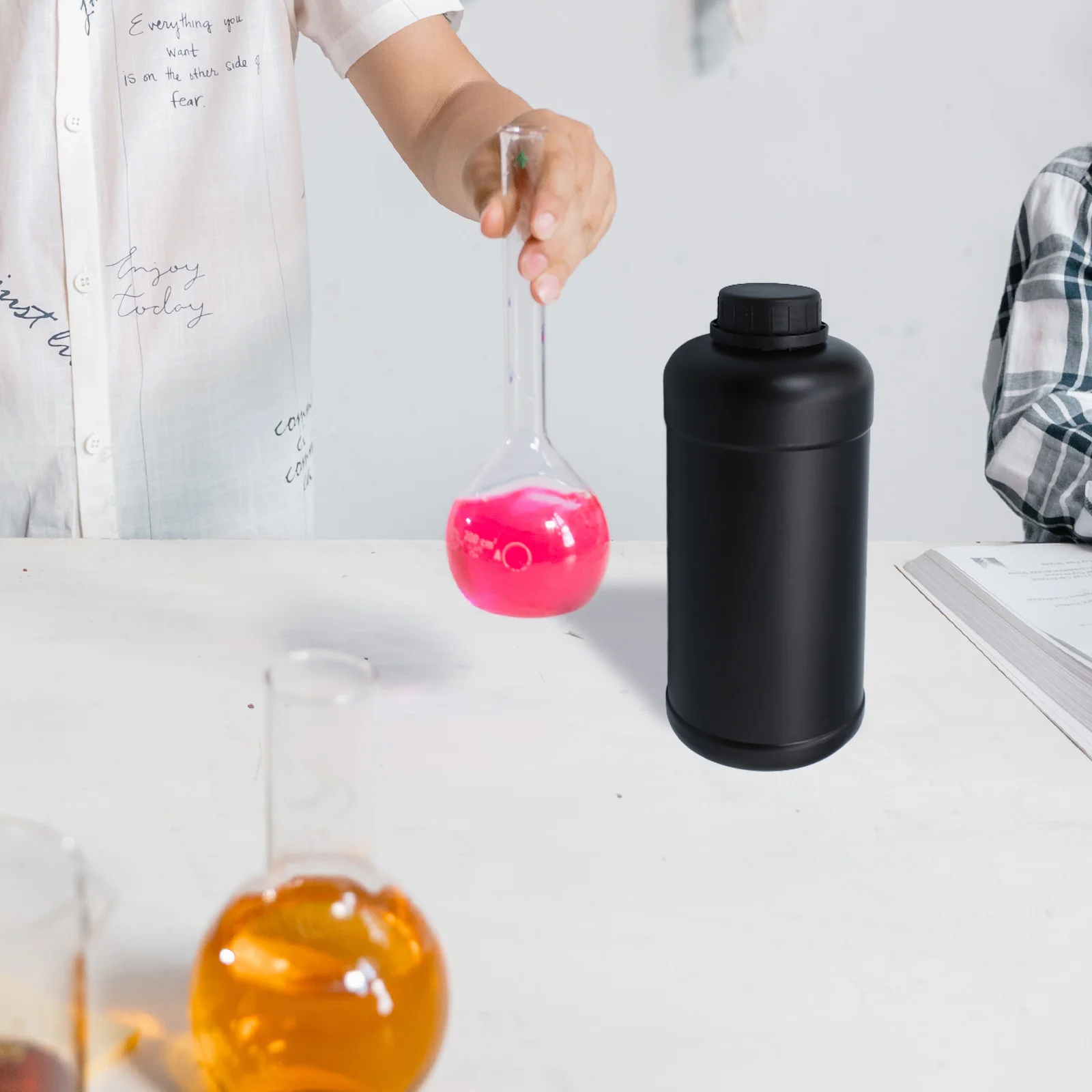 4 ชิ้น 1000 มลขวดพลาสติกสำหรับใส่สารเคมีความจุขนาดใหญ่ป้องกันการรั่วซึมภาชนะบรรจุตัวอย่างในห้องปฏิบัติการขวดเก็บสารเคมีสำหรับของเหลว