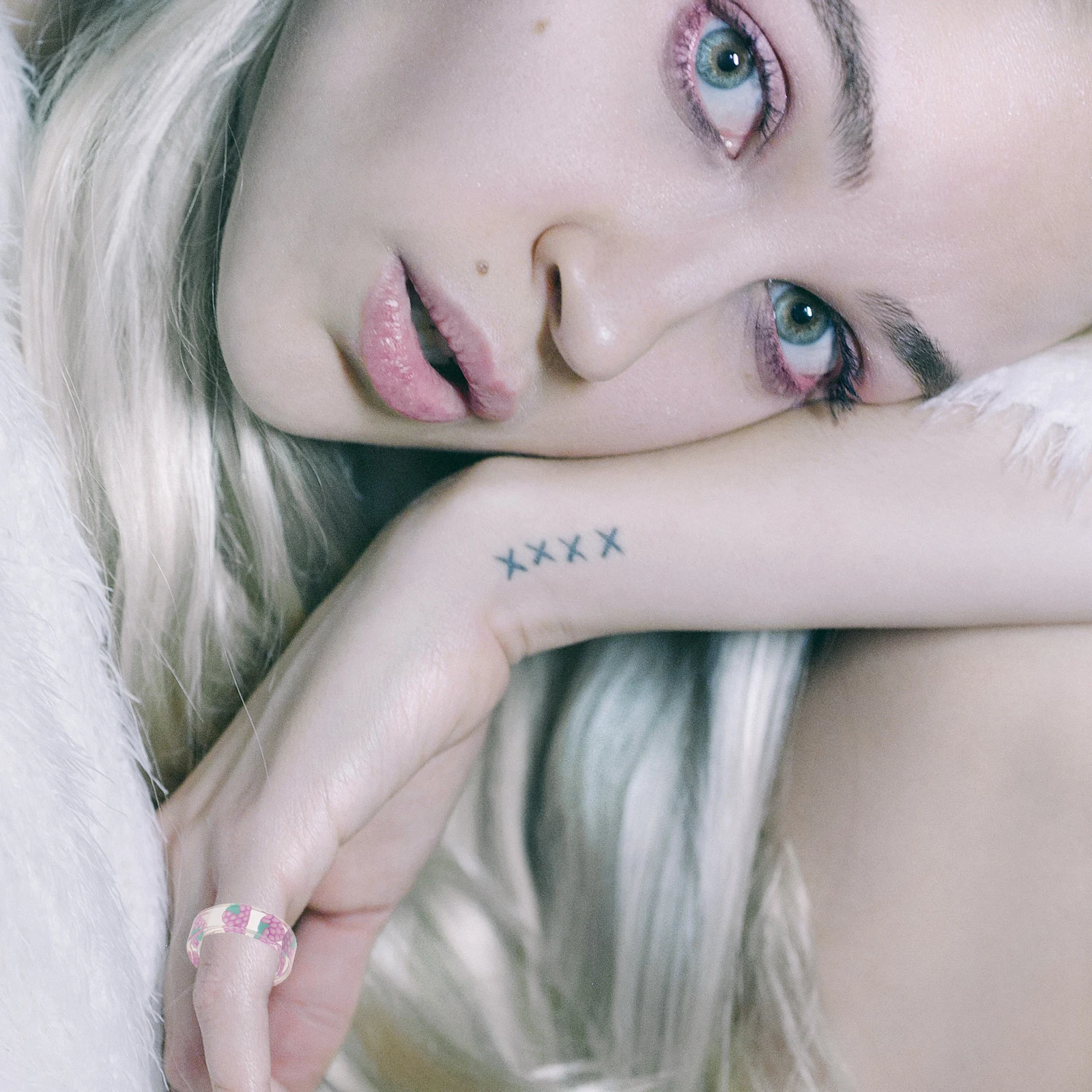 

8Pcs Women Girls Ring Fashion Resin Jewelry Creative Finger Decor for Party Banquet Special Occasion Fruit Pattern Rings