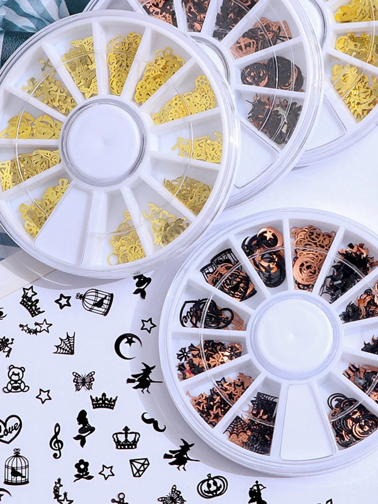Gemengde 12 Vormen Zwarte Goud Metalen Halloween Kerst Nail Art Decoraties Slice Nail Folie Decals Nep Nagels Accessoires Wiel