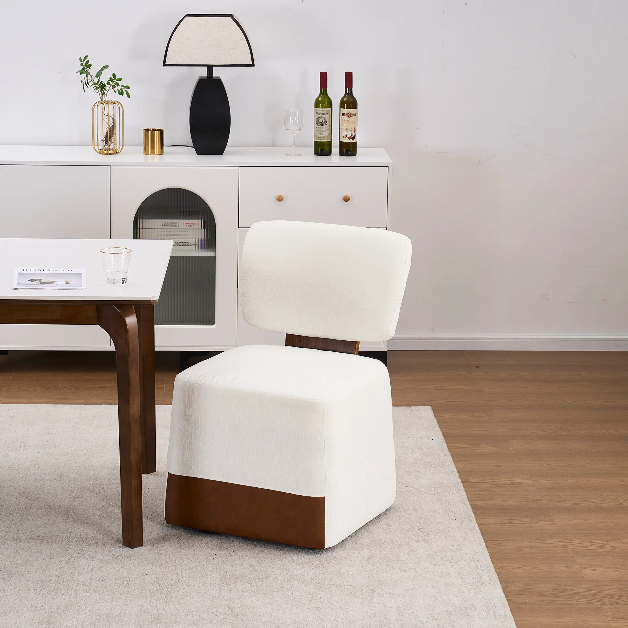 *New Product Fashion Nordic Modern Designer Creative Linen Upholstered Armless Dining Chair with Casters Leisure Chair