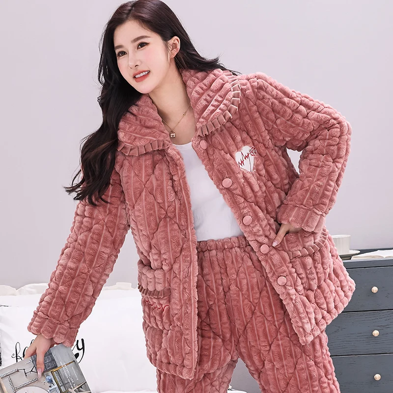 Sleepwear With Three Layers Of Cotton And Thick Velvet For Women, Autumn Winter, Middle-aged Elderly Mothers, Coral Velvet Suit