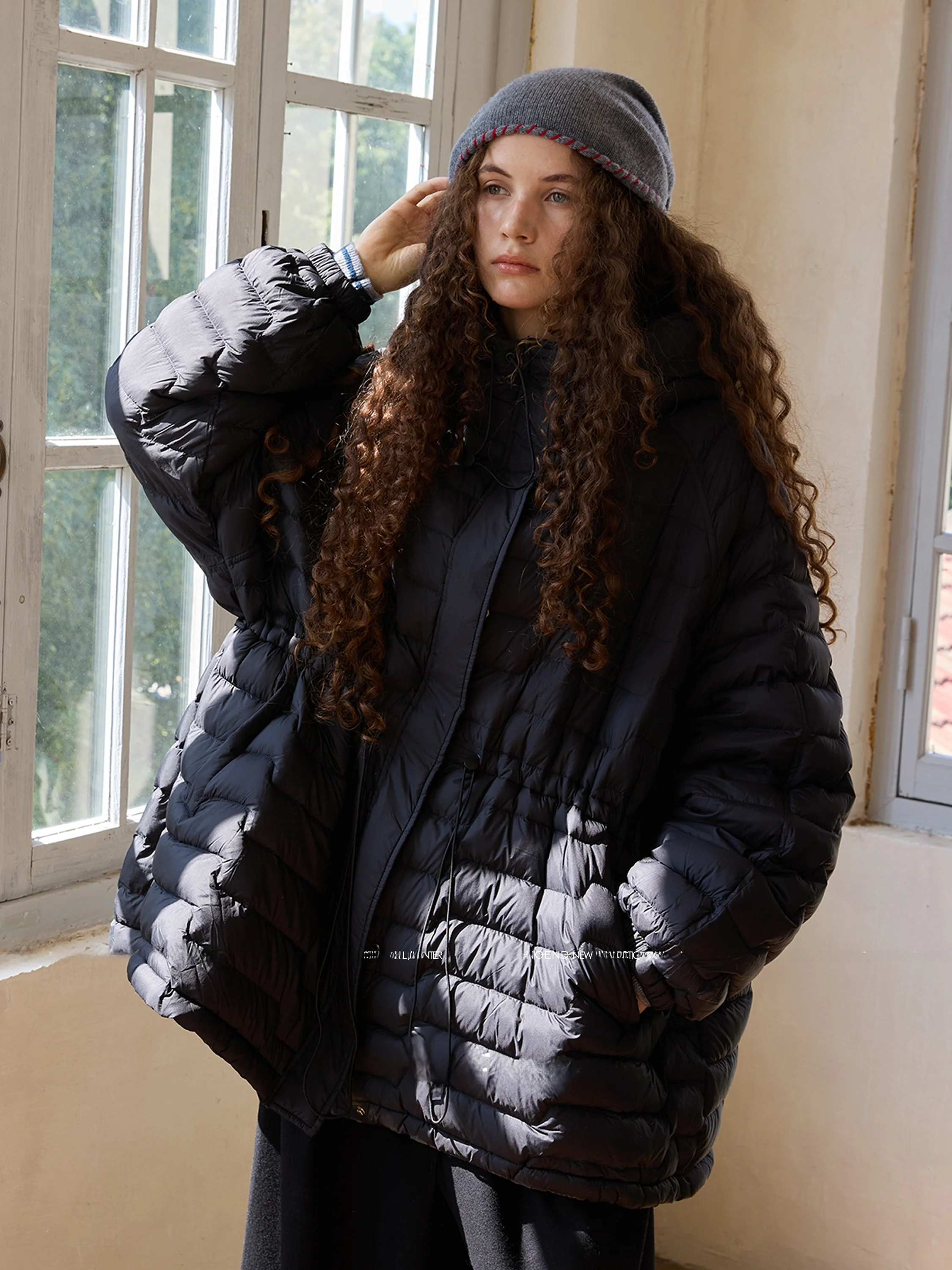 

NOEND25 Japanese Sle Lightweight Du down Jaet Hooded Waist Cinched Mid-Length Quilted White Du Feather Coat