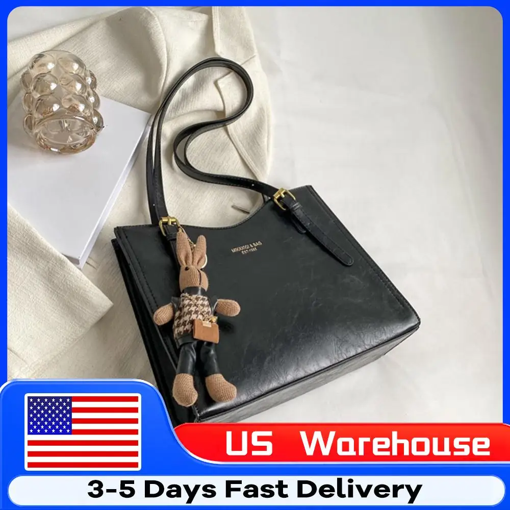 

Women Vintage Shoulder Bag with Pendant Retro Tote Handbag Large Capacity Fashion Shoulder Bag Female Commute Bag