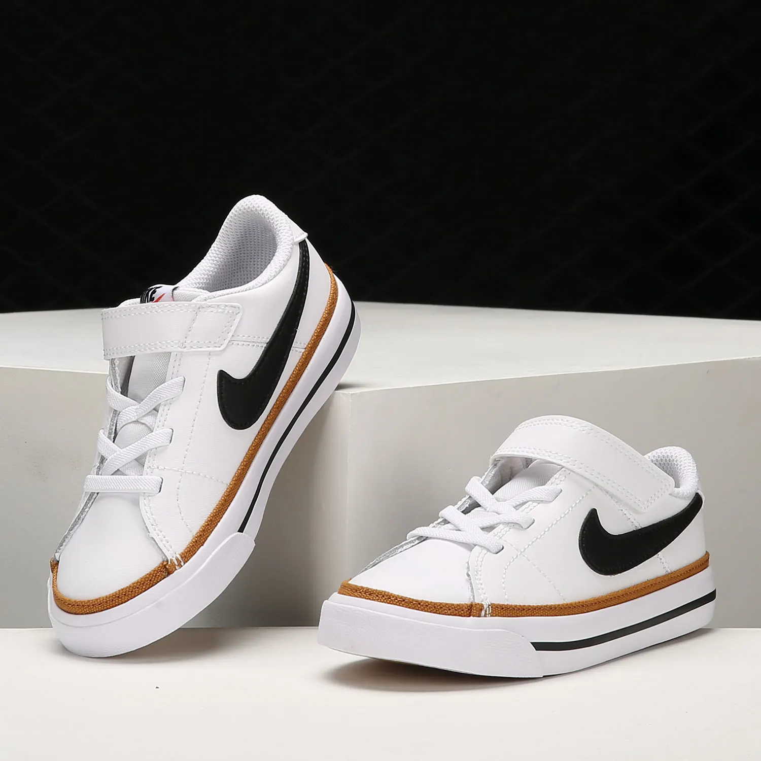 

Новые детские кроссовки для спорта и отдыха Nike COURT LEGACY (TDV) DA5382-102