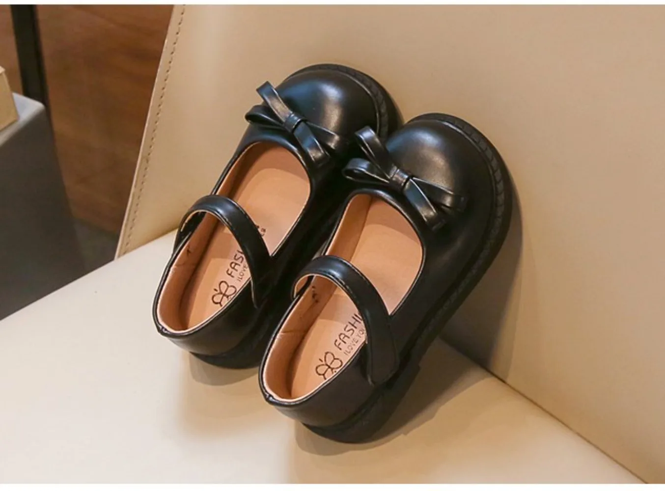

Children's Leather Shoes Spring Autumn Non-slip Girls Black Shoes Simple School Versatile Soft Kids Fashion Flat Shoes Hook Loop