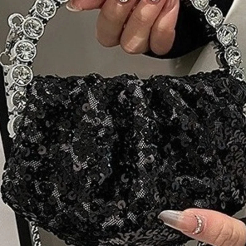 Annual New Explosive Shining Diamond Handheld High end Princess Style Fashion SequinDinner Bag Elegant and Versatile Women's Bag