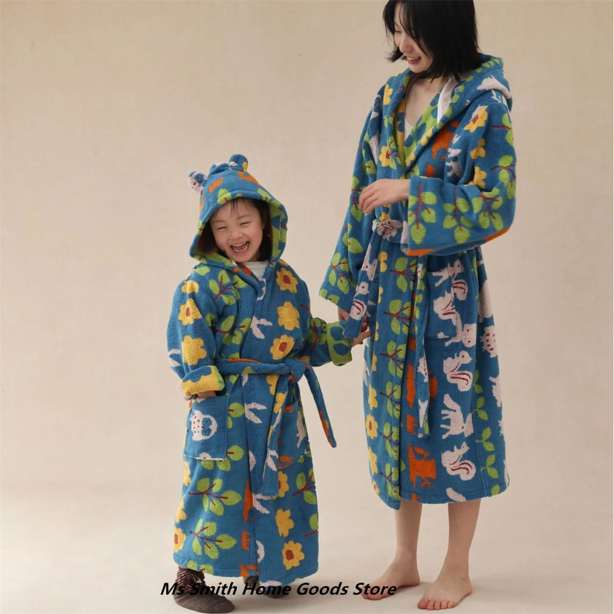 

Cotton Hooded Bathrobe for Adult Cartoon Animal Forest Pattern Long-staple Skin-friendly Absorbent Parent-Child Lace-up Home