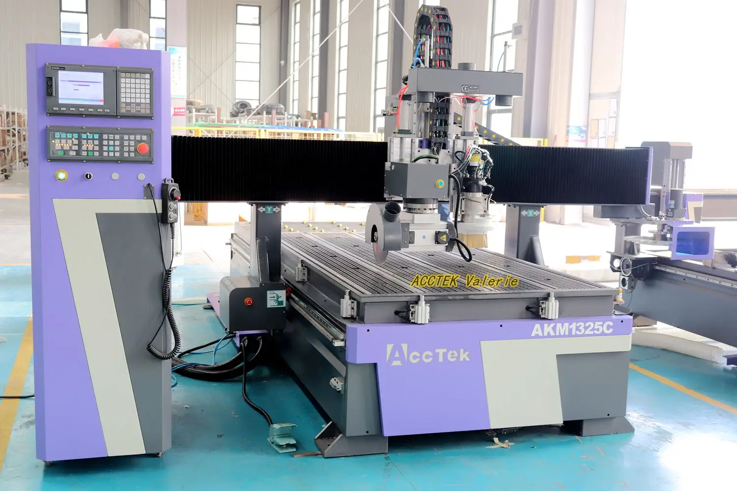 Double Head spindle 1325 ATC CNC Router Machine with Saw Blade Servo Motor