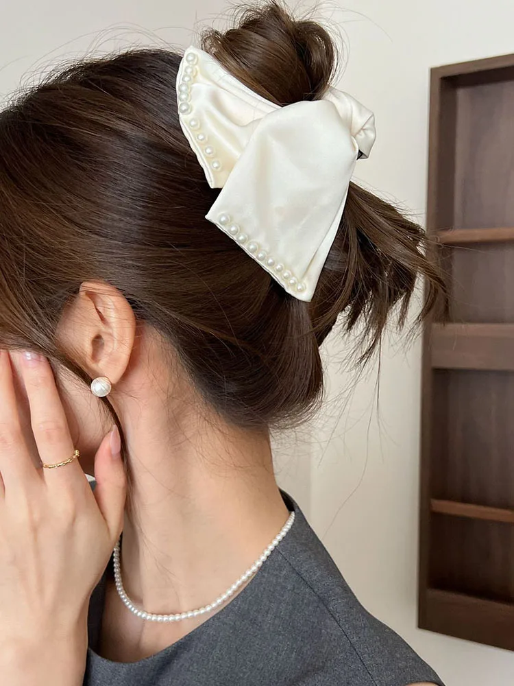 Pinzas para el pelo con lazo de perlas de satén de color sólido grande, clip de cola de caballo elegante, tocado de niña dulce, accesorios para el cabello, nueva moda