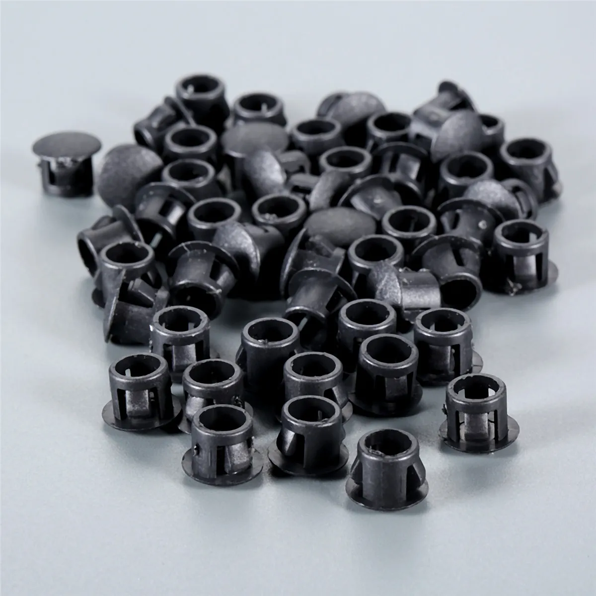 50pcs/set Hole Plugs Black/White 5/6/8/10/12/13/14mm Nylon Snap-on Dust Cover Tube Flat Cap Plugging Pipe Furniture Screw Hole