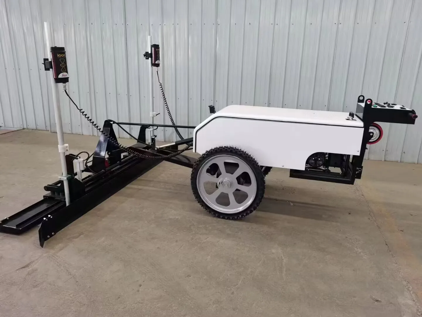 Two-wheel Hand-held Automatic Concrete Finisher Vibratory Floor Paving Road Laser Screed Machine