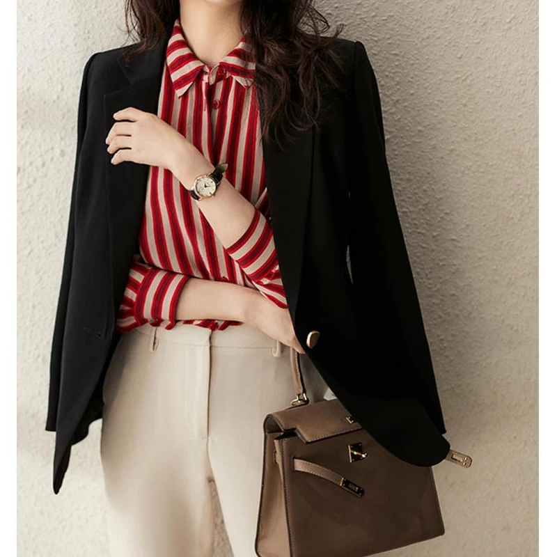 Red Striped Shirt Tops Spring New Long Sleeve Button All-match Youth Temperament Loose Blouse Elegant Vintage Women Clothing