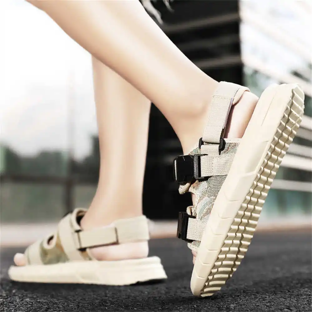 

Bicolor Anti-skid Slipper Men Shoes Casual Designer Sandals Men Sneakers Sport Supplies Vzuttya Choes Second Hand Boty