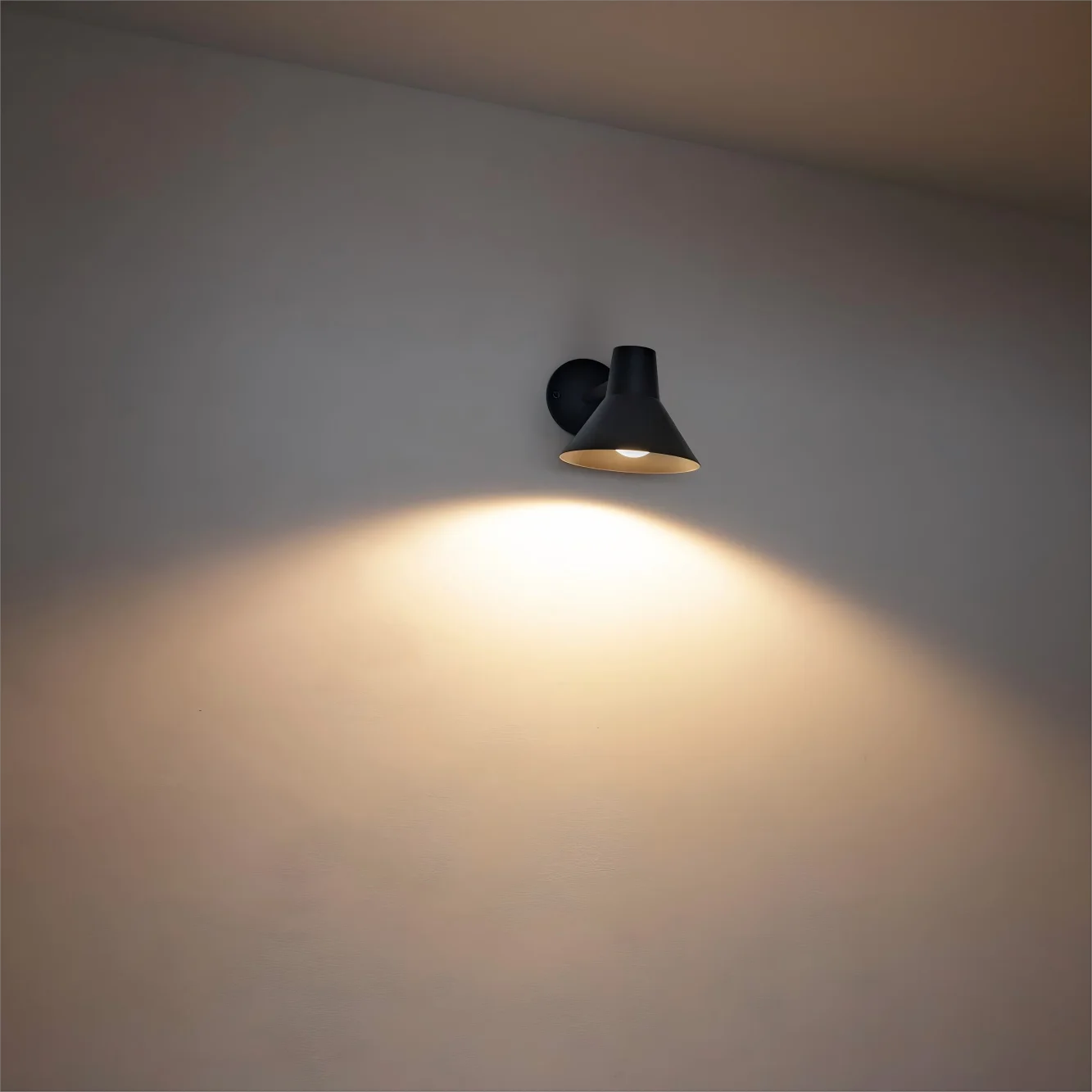 LED Outdoor Waterproof Wall Lamp Nordic Bedroom Bedside Lamp Background Wall Entrance Door Courtyard Exterior Wall Balcony Lamp