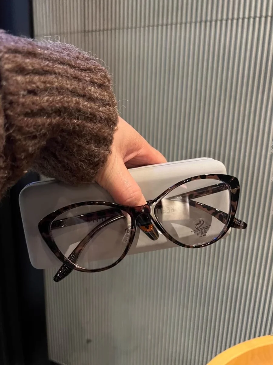 cherrykoko-modern-leopard-print-eye-glasses-for-women-flat-top-myopia-prescription-glasses-bla-frame-vintage-sle