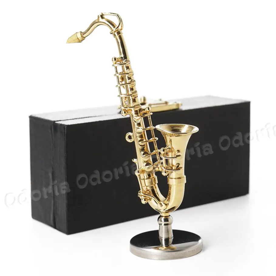 Odoria 1:12 Miniature Golden Saxophone with Stand and Case Unplayable Musical Instrument Model Set Dollhouse Accessories Decor