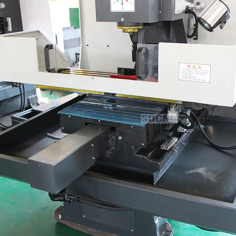 High Precision XH7126 Cnc Vertical Milling Machine 4 Axis Cnc Milling Machine view 5