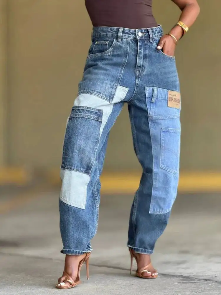 European And American Style Patchwork Multi Pocket Tapered Jeans For Women In The Spring Of 2026 UHV3