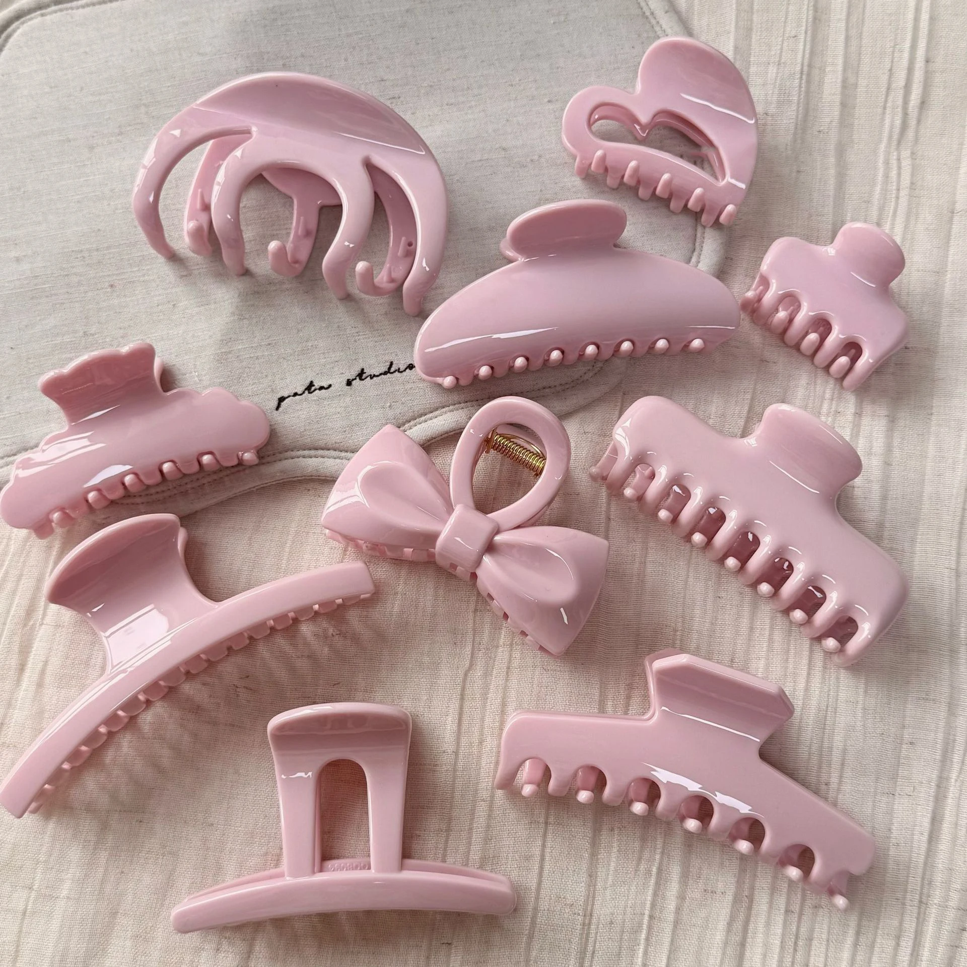 

Новые заколки для волос в французском стиле, розовые, для женщин и девушек, маленькие и большие заколки-крабы для тонких и густых волос, прочные и надежные зажимы-крабы.