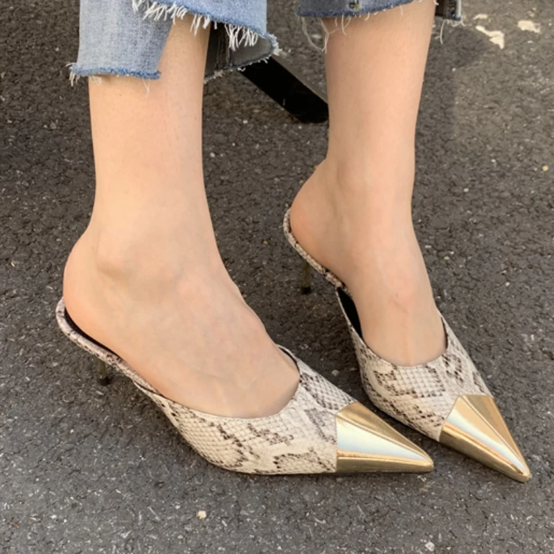 Fashion Pointed Mule Slippers Women Spring Thin Heeled Sandals Sexy Stripper Banquet Shoes Golden Pointed End Elegant Low Heeled