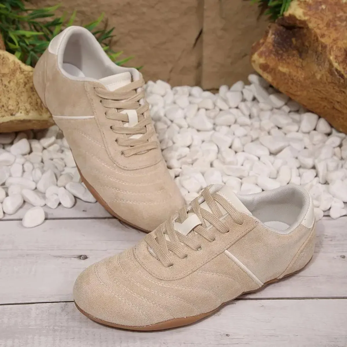 Damen-Sneaker aus natürlichem Wildleder zum Schnüren, 2026 Neu, runde Zehenpartie, weich, bequem, lässig, für Outdoor, Autofahren und Spaziergänge – Detail 3