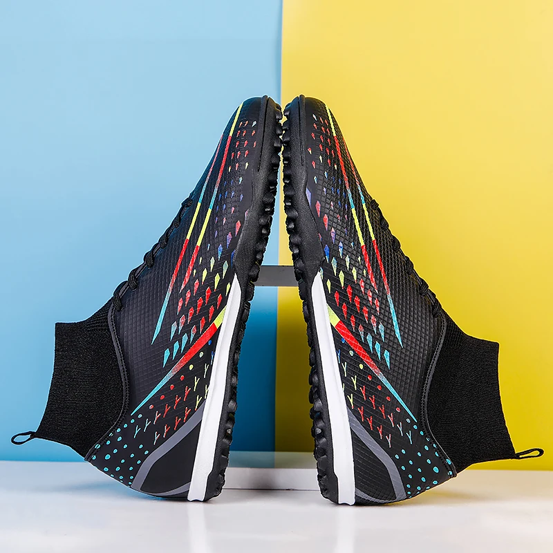 New Men Soccer Shoes Professional Society Turf Training Football Field Boots Non-Slip TF/FG Indoor Football Shoes