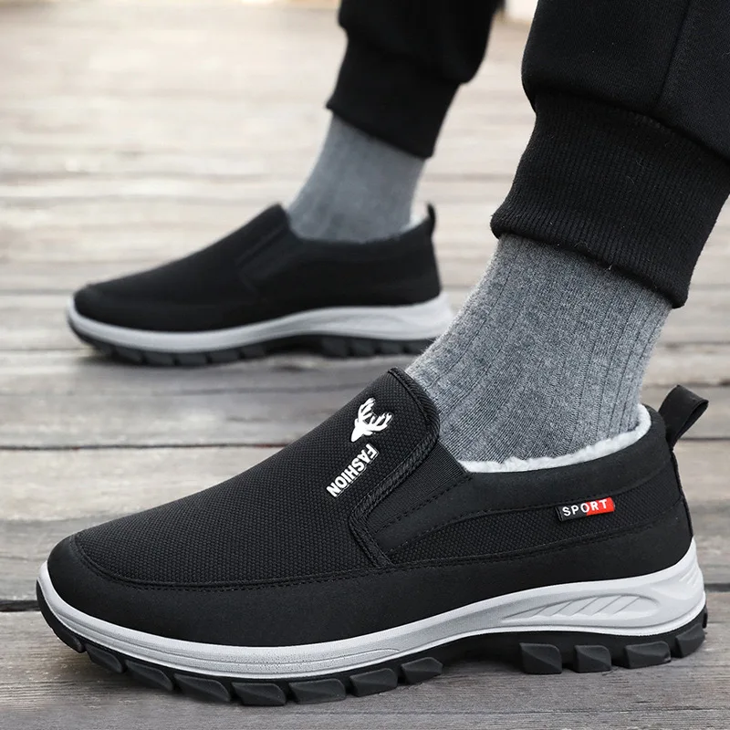 Men Tennis Shoes Warm Breathable Soft Bottom Non -Slip Casual Shoes Plus Velvet Comfort Slip-On Walking Winter Vulcanized Shoes