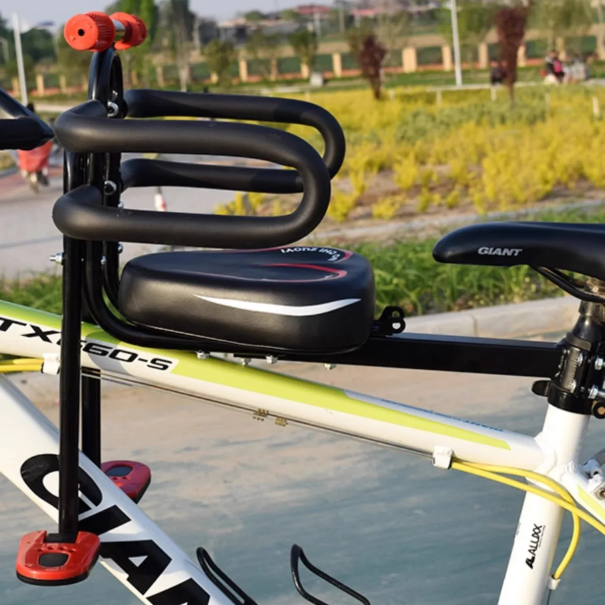 Thumbnail 3 - #16 Compare Bicycle Child Seats Before You Buy