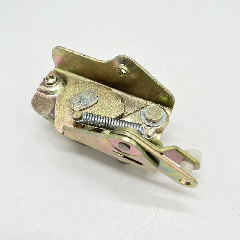 Excavator Accessories for Yuchai 35 50 60-8 Cab Door Lock Assembly A Set of Inner and Outer Handle Lock Block Lock Cylinder
