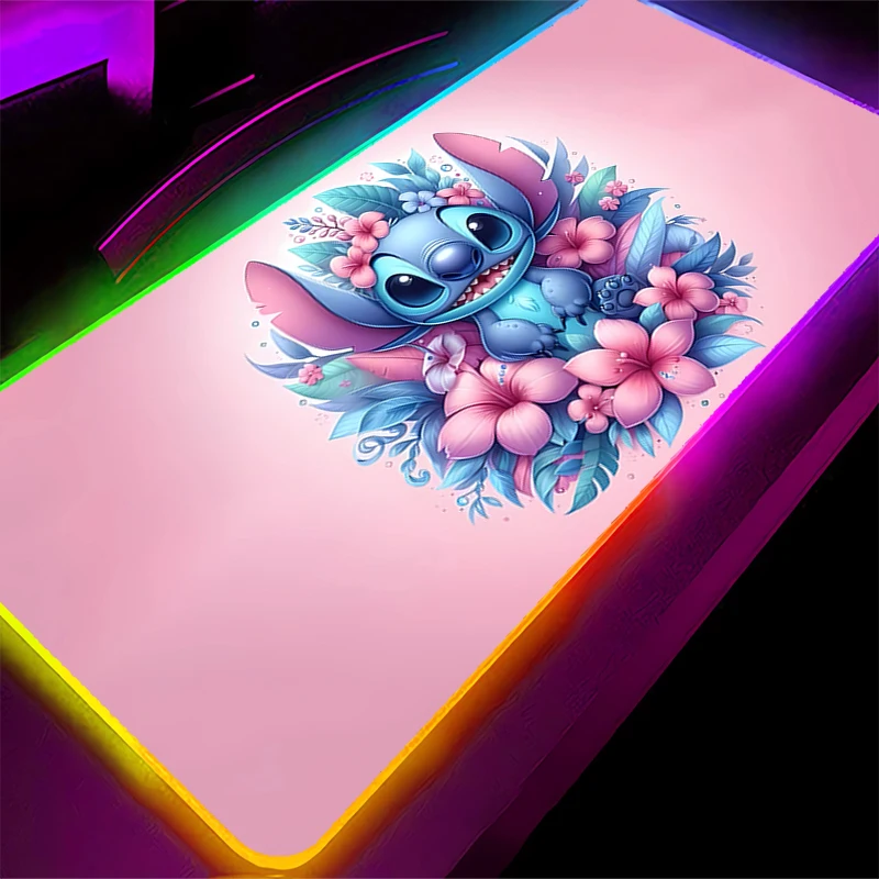 Alfombrilla de ratón RGB con retroiluminación Snoopy, borde de bloqueo XXL grande, accesorios para juegos de ordenador, alfombrilla LED para teclado, alfombrilla de escritorio