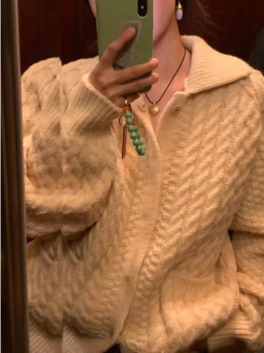 

Свободный вязаный кардиган женский с воротником, узором косы, утягивающий, осенне-зимний, новый стиль, Dongda Gate 2025