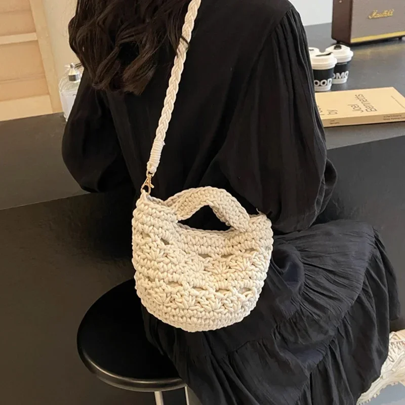 Women\'s Crochet Bag Shoulder Crossbody Handbag Braided 	 Handmade Woven Bag Casual Lady Fashion Small Rope Bag 2025 New