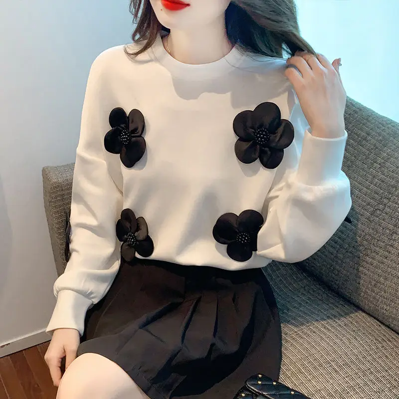 Temperament loose o neck three-dimensional flower sweatshirt women autumn and winter new loose and slimming pullover sweatshirt