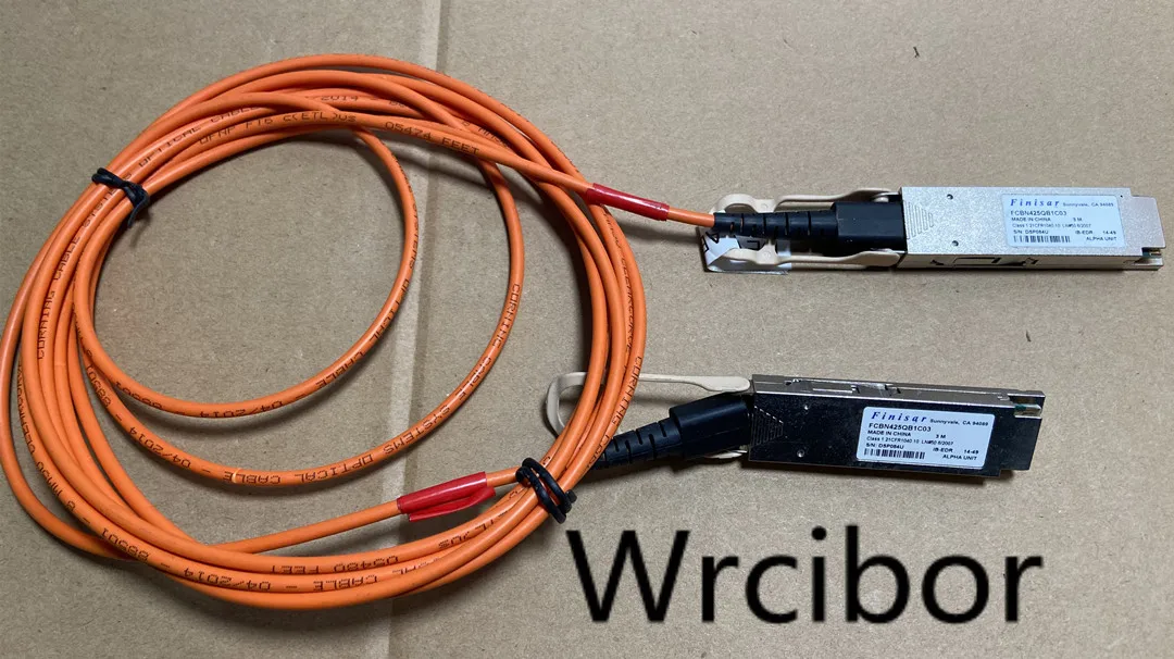 

Used Finisar FCBN425QE1C03 QSFP28 Connectors cable