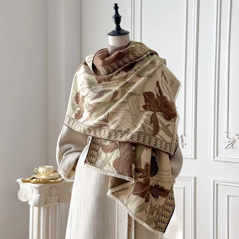 

New Korean-style floral cashmere-like jacquard scarf for women, retro versatile thick warm double-sided shawl and neck wrap