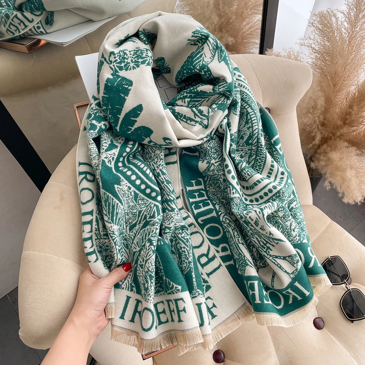 Fashion Printed Shawl Scarf For Women In Winter Warm Imitation Cashmere Scarf Thick Blanket Headscarf