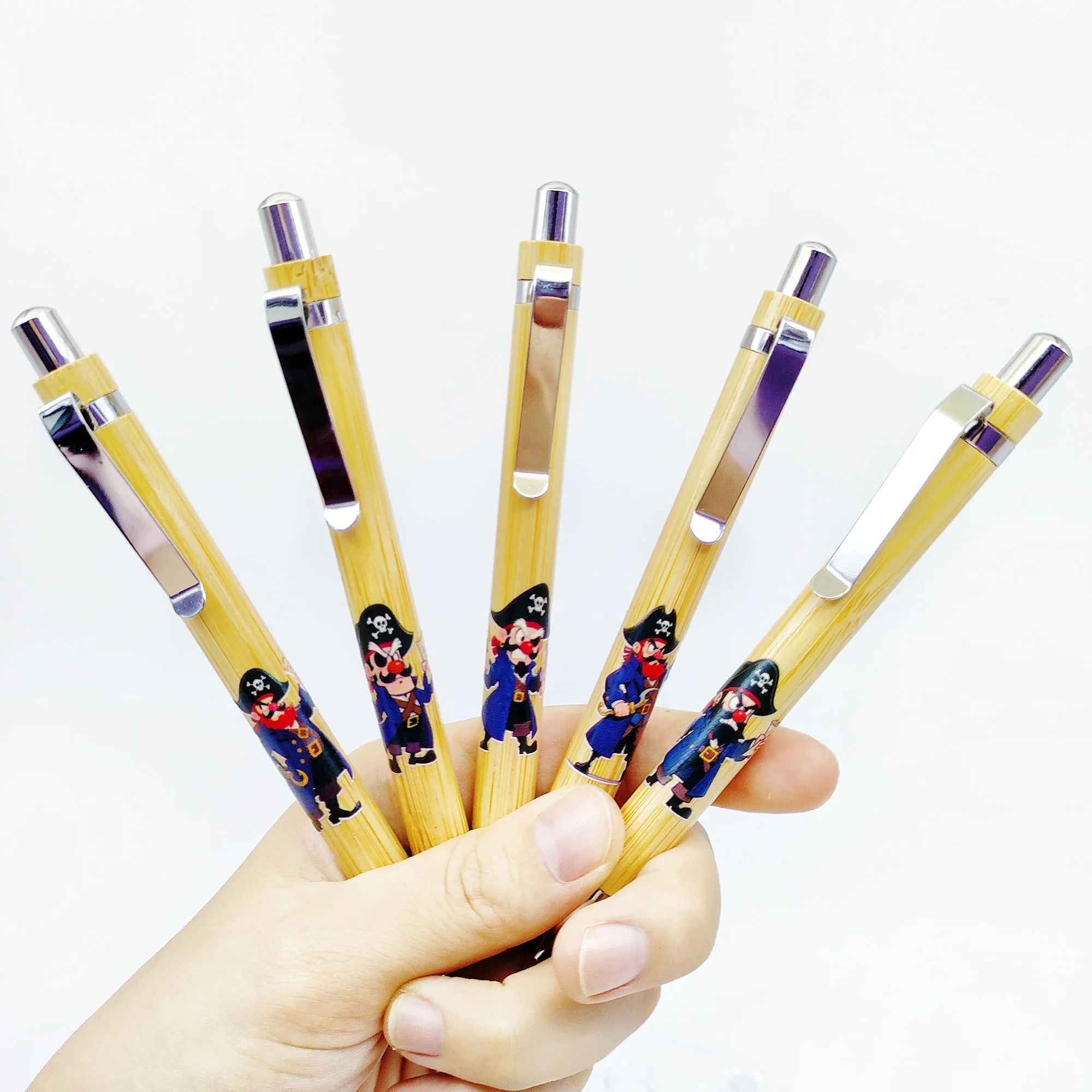 

Шариковые ручки на пиратской тематике, 7 шт./12 шт., с дизайном пиратских персонажей подходят для использования в студенческих офисах.