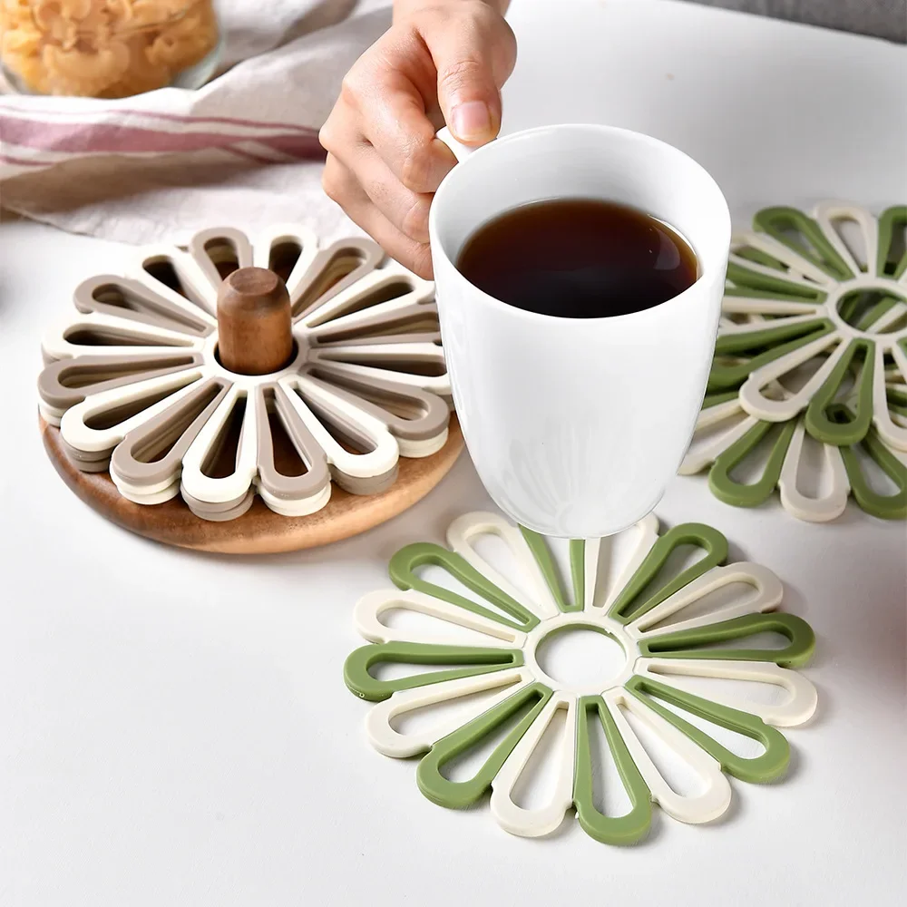 6Pcs Nordic Silicone Placemats Flower Relief Embossed Round Heat Insulation Non-Slip Tablemat Coaster Decor Tableware Dining Mat