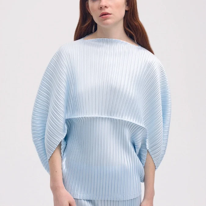 

Шикарная повседневная женская футболка, однотонная, классическая, удобная, свободного кроя, из эластичной плиссированной ткани, модный женский топ на весну/лето