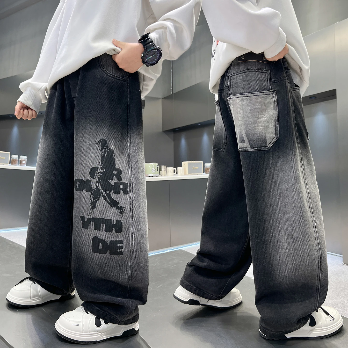 

Boys Streetwear Denim Pants Fashion Kid Gradient Black Insulted Jeans with Skate Drawing for Child Straight Fit Jeans Trouser ﻿