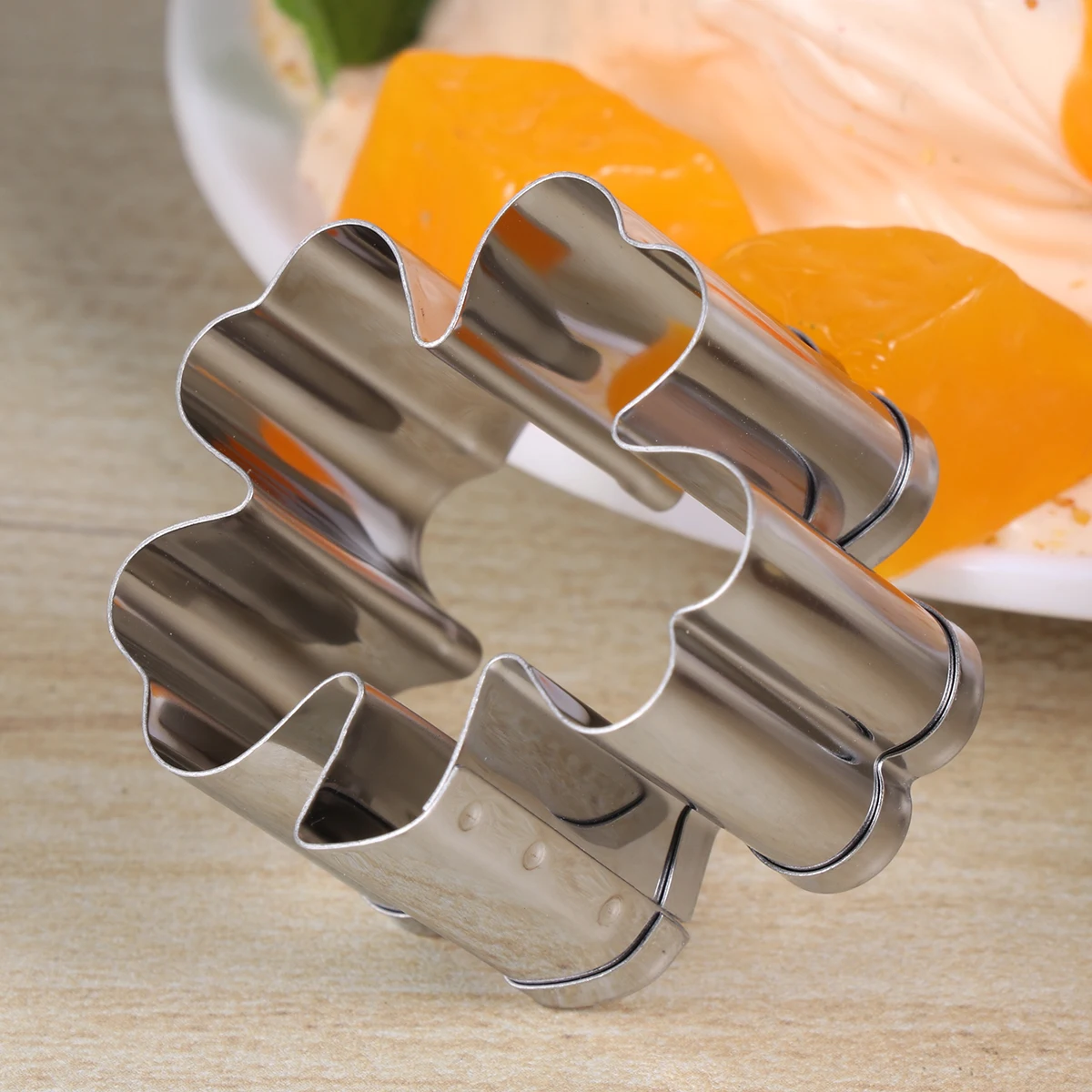 

5 Pcs Four-leaf Clover Cookie Cutter Biscuit Mold Knives Molds for Baking Stainless Steel